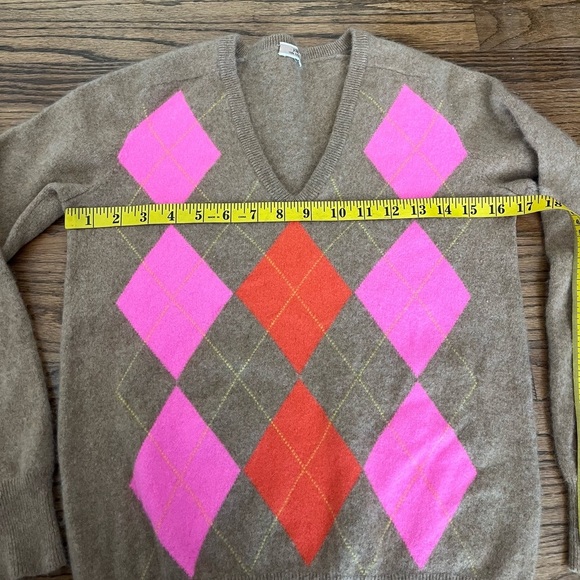 J Crew Argyle V Neck Cashmere Sweater - Picture 6 of 8